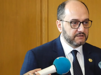 Կաթողիկոսն ու իր սպասավորները 2021-ին քարոզու...