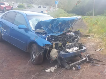 «Mazda»-ն դուրս է եկել երթևեկելի գոտուց, բախվ...