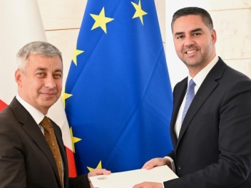 Վլադիմիր Կարապետյանն իր հավատարմագրերի պատճենն է հանձնել Մալթայի ԱԳ նախարարին