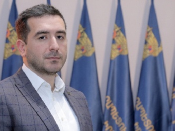 Չախոյանը դիմել էր՝ իր բնակության հասցեի շենքի...