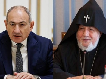 Գրոհային խմբեր են ուզում հանել վեհարանի դեմ....