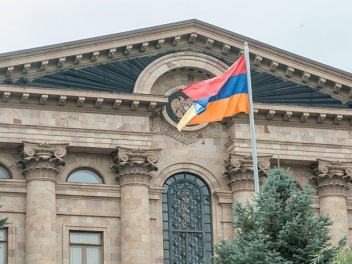 ԱԺ-ում «Բանակից գումարով ազատվելու» նախագծի ք...