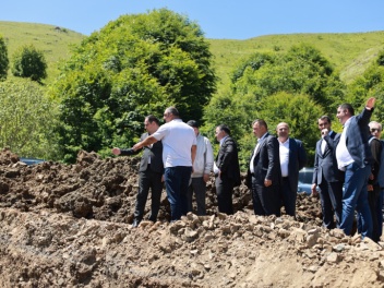 ՏԿԵ նախարարն այսօր դիտարկել է դեպի Ճամբարակ-Աղբերք ճանապարհի սողանքային փլուզված հատվածի վերականգնման աշխատանքները