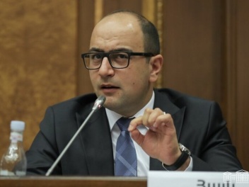 Վարչապետին անվստահություն հայտնելու գործընթաց...