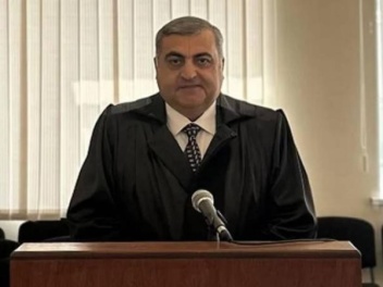 Խռովել է եւ ժողովին չի գնացել․ «Հրապարակ»