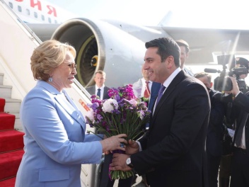 Վալենտինա Մատվիենկոյի գլխավորած պատվիրակությո...