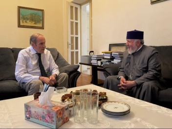 Լևոն Տեր-Պետրոսյանն իր առանձնատանը հյուրընկալ...
