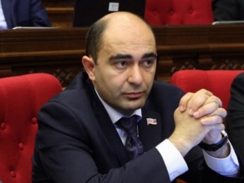 Աղազարյանը և Ասլանյանը պատրաստ են առաջադրել Մ...