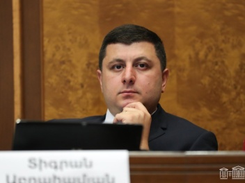 Բաքվից Էջմիածինը ներկայացվում է որպես ռևանշիզ...