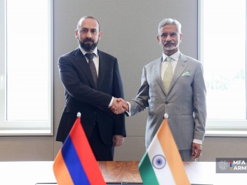 Հայաստանի և Հնդկաստանի ԱԳ նախարարները քննարկե...