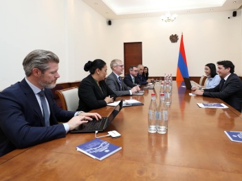 Քննարկվել են ՀՀ-ԱԶԲ համագործակցության հիմնակա...