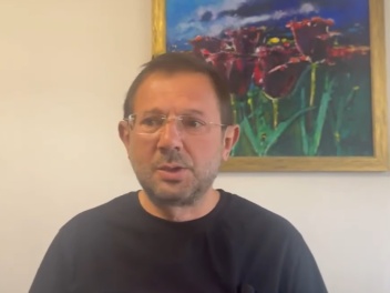 Գեղամ Մանուկյանը պատմում է՝ ինչ են տարել ԱԱԾ-ականներն իր տանից