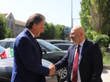 Վստահ եմ, որ համատեղ ջանքերով նոր թափ կհաղորդ...