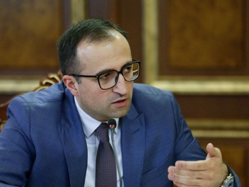 Եկեղեցու դեմ պատերազմում Փաշինյանին մի այլ կա...