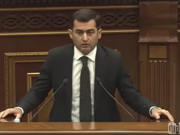 Մենք ձեր բարձր գլուխը կկռացնենք և կխցկենք զնդ...
