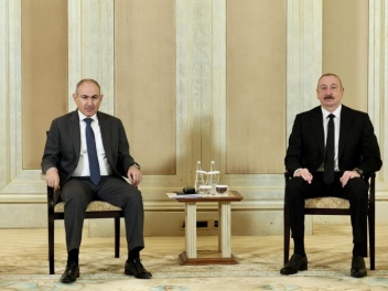 Կողմերը շարունակում են քայլել բարակ սառույցի...