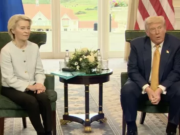 США и ЕС достигли соглашения по крупной торго...