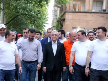 Ո՞ւմ եք էշի տեղ դնում․ Սերժ Սարգսյանի թիմի ֆոկուսը