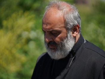 Մեր Հայրենիքը, կյանքը, կենսագրությունը, պատիվ...