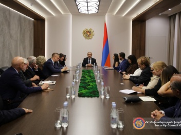 Ներկայացվել է Հայաստան-Ադրբեջան հարաբերությու...