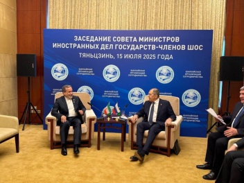 Պեկինում ՌԴ և Իրանի ԱԳ նախարարները հանդիպում...