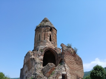 Վերականգնվում են Կիրանցի Սբ Երրորդություն եկեղեցին և Սրվեղի վանական համալիրը