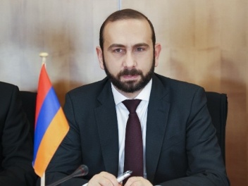 Այսպիսով, խաղաղությունն այն է, ինչին մենք իսկ...