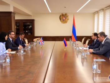 Քննարկվել են պաշտպանության ոլորտում ՀՀ-ՄԹ գործակցությանը և միջազգային ու տարածաշրջանային անվտանգությանն առնչվող մի շարք հարցեր