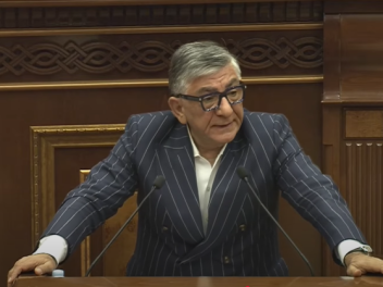 Մենք մեզ շատ ճիշտ ենք պահել որպես ընտանիք. Խա...