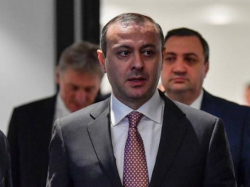 Փաշինյան-Ալիև հանդիպմանը մասնակցած Արմեն Գրիգ...