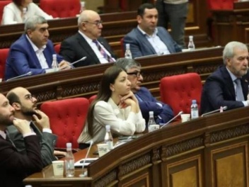 «Հրապարակ». Փաշինյանի պլաններից անտեղյակ են