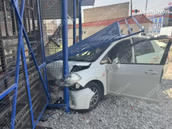 Մասիսում «Nissan Tiida»-ն դուրս է եկել երթևեկ...