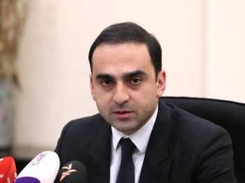 «Հրապարակ». Քաղաքապետի 4 տեղակալները հունիսի համար 7 միլիոն դրամ պարգևավճար են ստացել