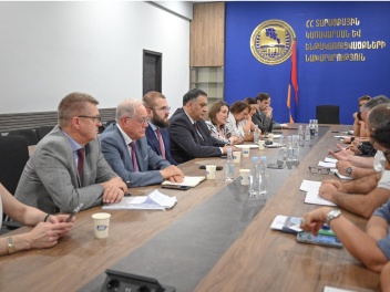 Քննարկվել են Քաջարան-Ագարակ ճանապարհի կառուցմ...