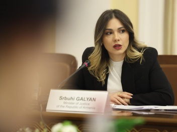 Սահմանադրական փոփոխությունների խորհուրդը նիստ...