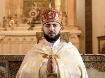 Ով պայքարում է Հայրապետի դեմ՝ պատերազմում է ամբողջ Եկեղեցու դեմ․ Տեր Արամ Բաղումյան