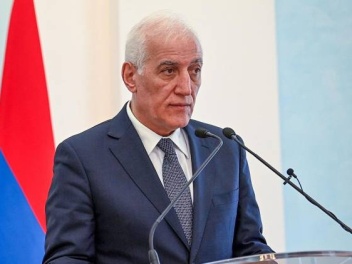 Մեզ բախտ է վիճակվել ապրել մի դարաշրջանում, որտեղ մեր շրջապատում ամեն ինչ շատ արագ, ամեն րոպե, ամեն վայրկյան փոխվում է․ Խաչատուրյան