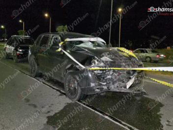 Աշտարակի խճուղում բախվել են «Porsche Cayenne»-ն ու «BMW»-ն