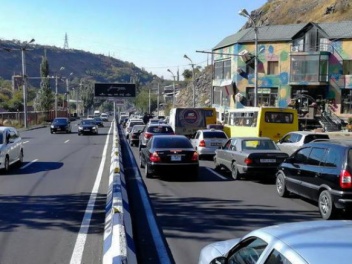 Մյասնիկյան պողոտան Սարալանջի պողոտային կապող...