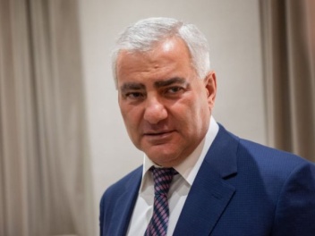 60-ամյա հոբելյանը՝ բանտում. «Նիկոլի թվի Հայաստանի» առանձնահատկությունը. «Փաստ»