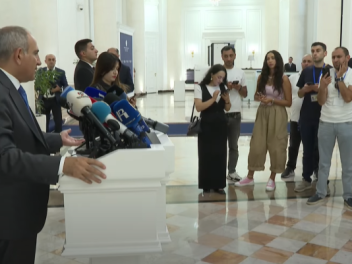 Սահմանին զինվոր չի զnhվում, դրանից ընդդիմությունը դժբախտ է, փրփուրներից են կախվում. Փաշինյան