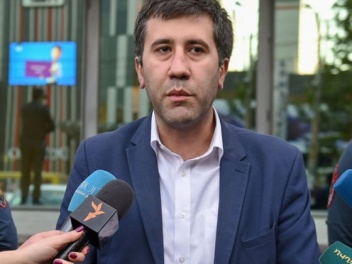 Արմեն Աշոտյանի նկատմամբ հետապնդումը շարունակվ...