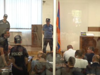 Անկեղծորեն եմ ասում, ոնց որ մենք Բաքվի դատարա...