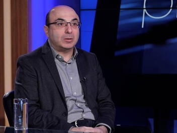 Մեր երկիրը դարձավ բարոյալքված հասարակության և անմիտ էլիտաների նավահանգիստ․ Վահե Հովհաննիսյան