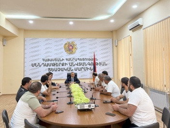 Տեսչական մարմնի ղեկավարն ընդունել է «Գումի» շուկայի մսավաճառներին