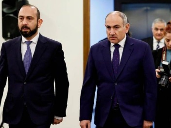 Դեսպաններին հավաքում են Սյունիքում. «Հրապարակ»