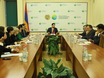Շրջակա միջավայրի նախարարը ԱԳ նախարարության գո...