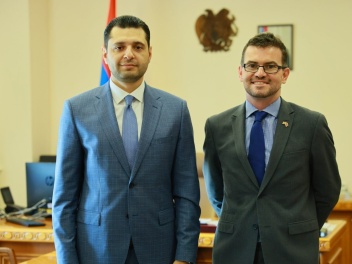 Շրջակա միջավայրի նախարարը և ՄԹ դեսպանը քննարկ...