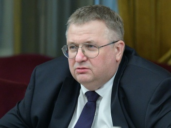 Оверчук обсудит с азербайджанской стороной  разблокирование транспортных коммуникаций на Южном Кавказе