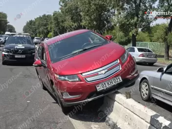 Երևանում մեքենաներ են բախվել